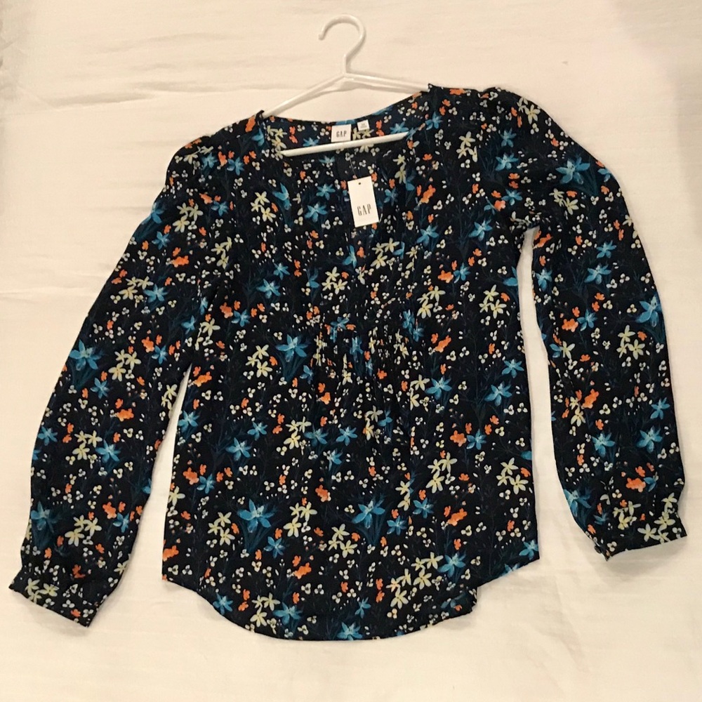 GAP Maternity Pintuck Floral Blouse